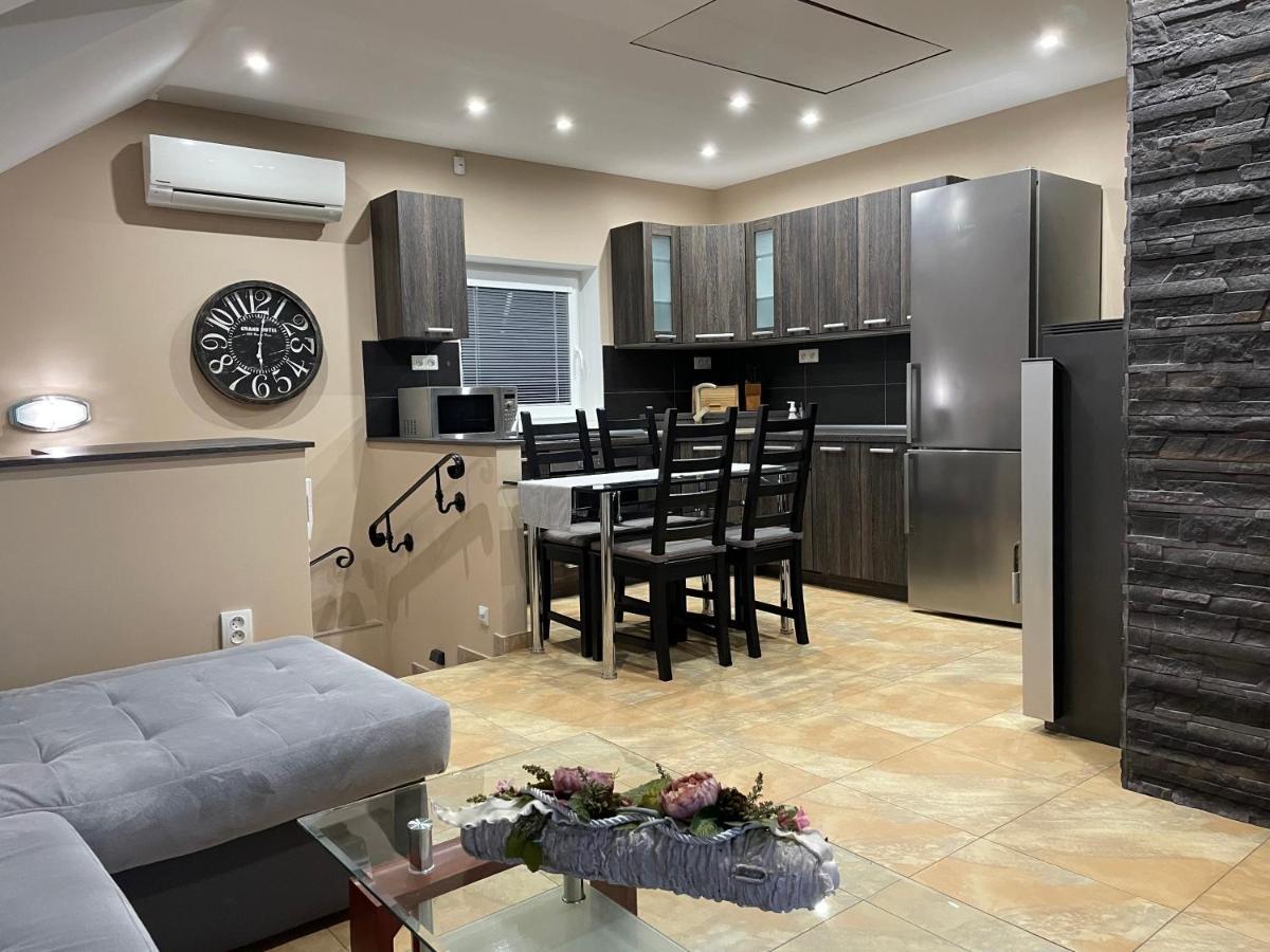 Apartmány Diana Dunajska Streda Bagian luar foto
